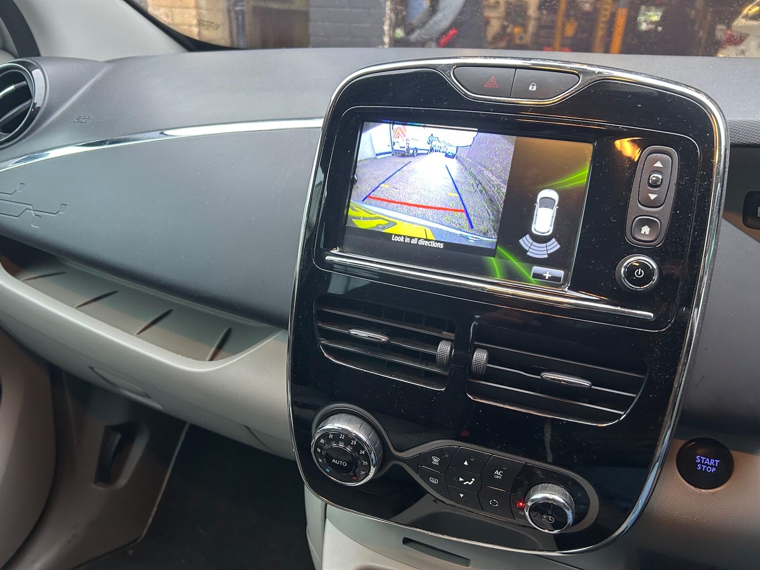 Used Renault Zoe for sale - 77155878: Photo 19