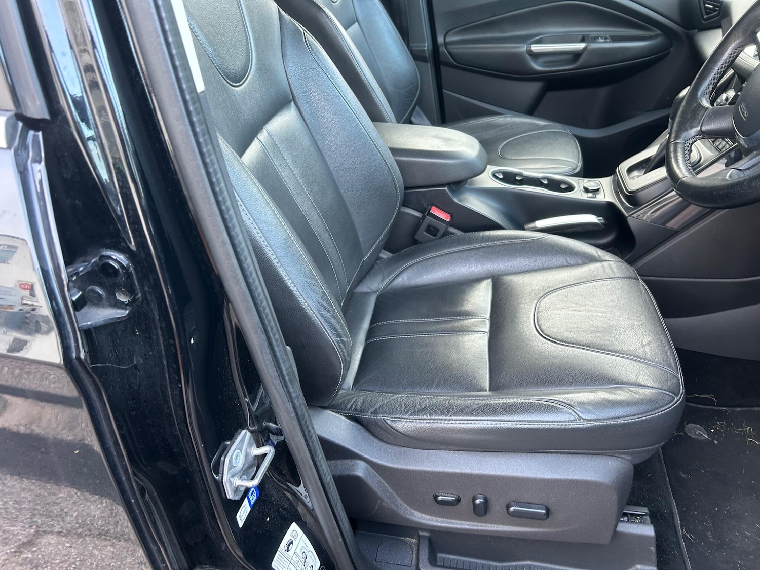 Used Ford Kuga 2016 for sale - 76371258: Photo 21