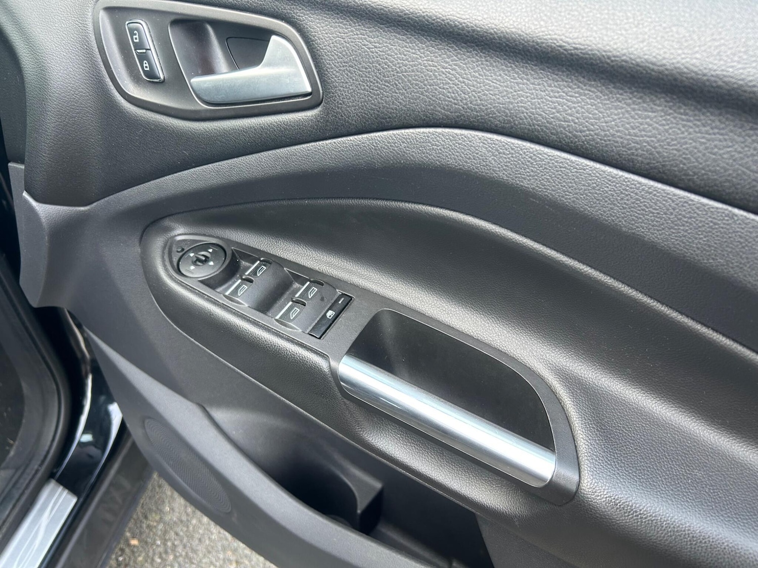 Used Ford Kuga 2016 for sale - 76371258: Photo 27