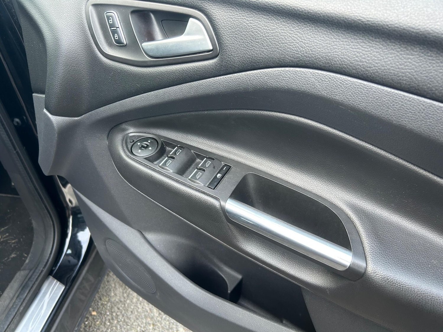 Used Ford Kuga 2016 for sale - 76371258: Photo 28