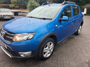 Used Dacia Sandero Stepway 2016 for sale - 79658099: Photo
