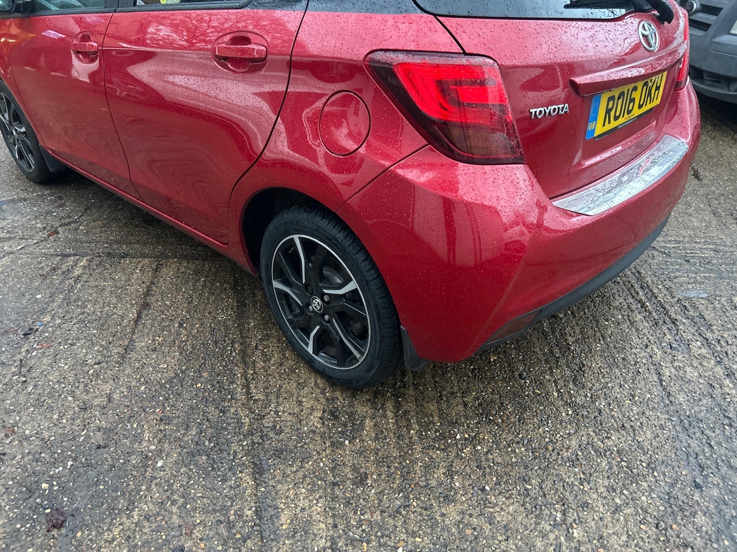 Used Toyota Yaris 2016 for sale - 76992226: Photo 12