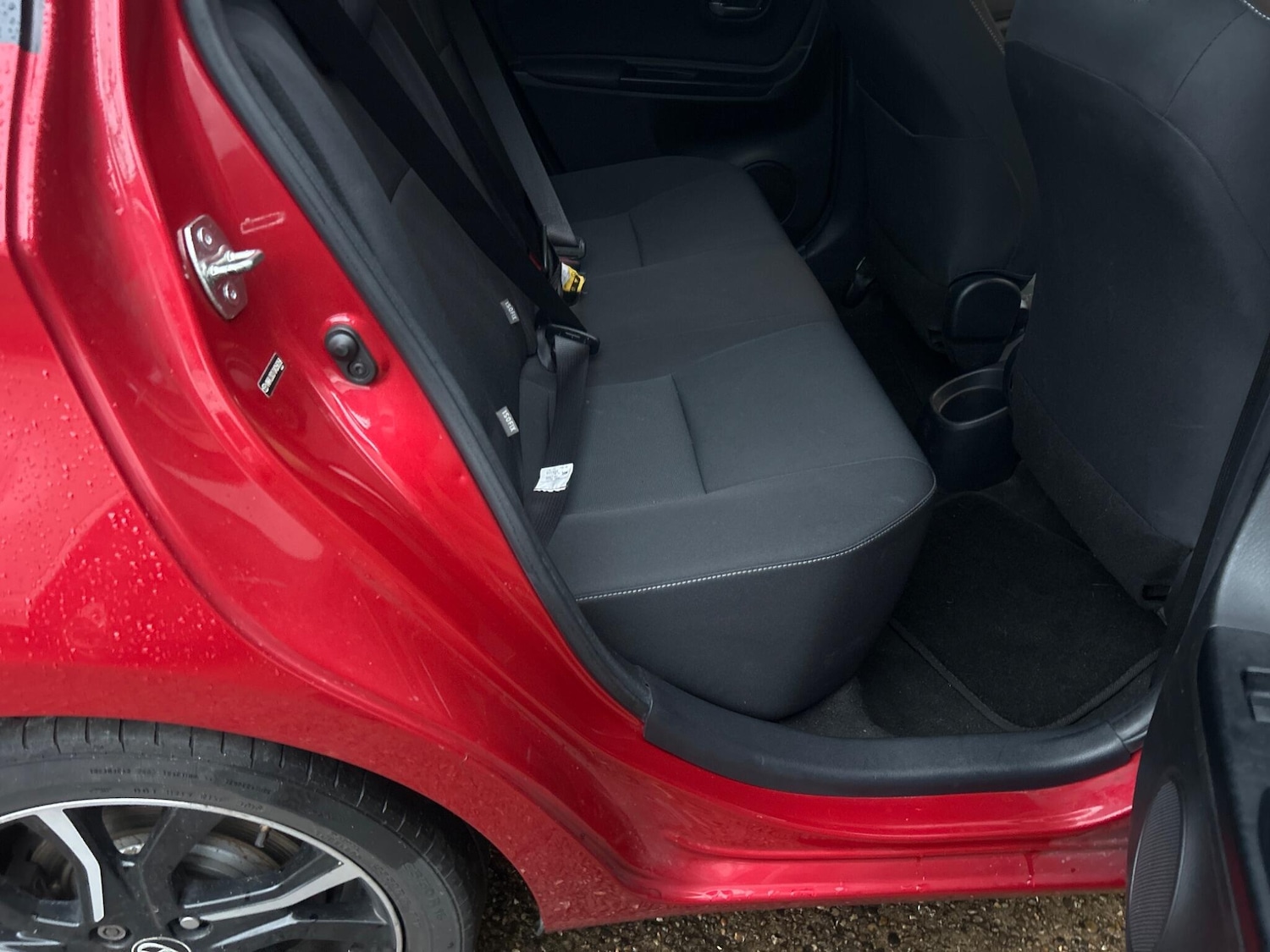 Used Toyota Yaris 2016 for sale - 76992226: Photo 23