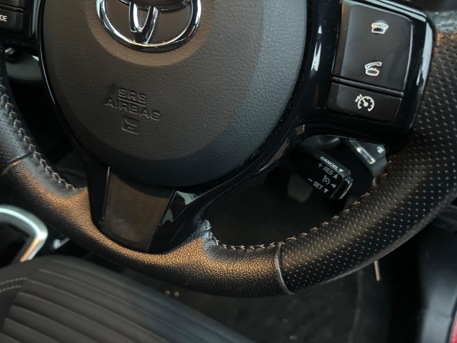 Used Toyota Yaris 2016 for sale - 76992226: Photo 27