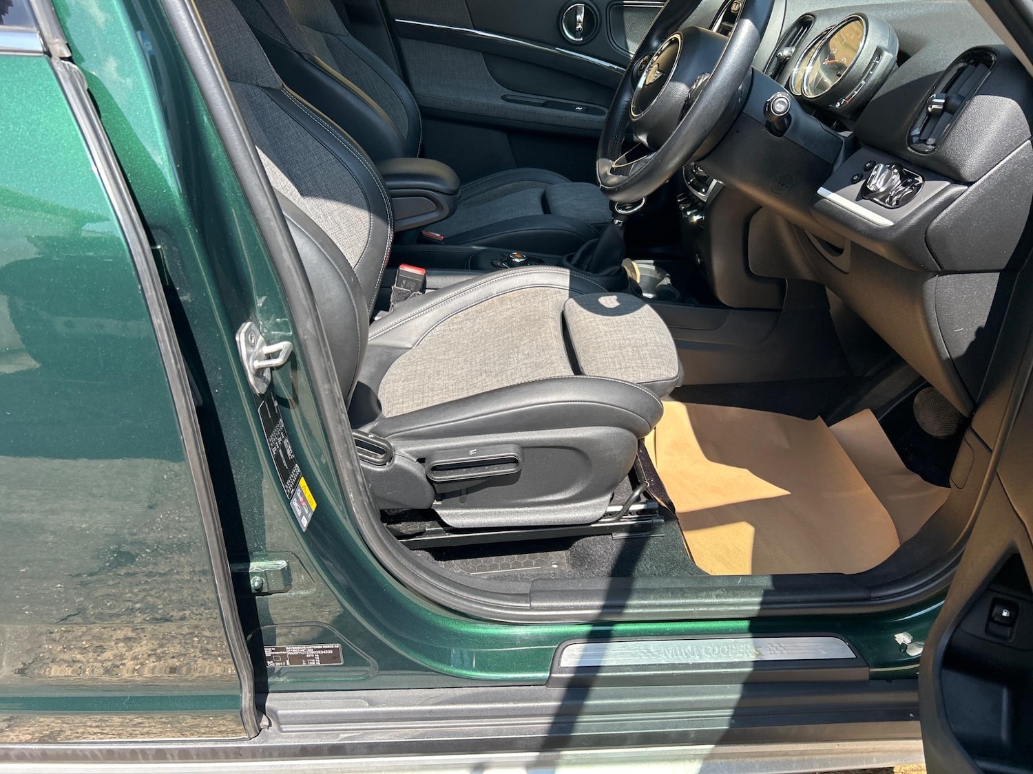 Vehicle 22