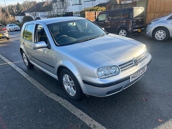 Used Volkswagen Golf 2003 for sale - 77015995: Photo