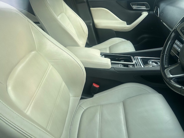 Used Jaguar F-Pace 2018 for sale - 76317944: Photo 21