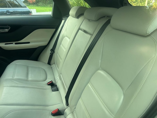 Used Jaguar F-Pace 2018 for sale - 76317944: Photo 22