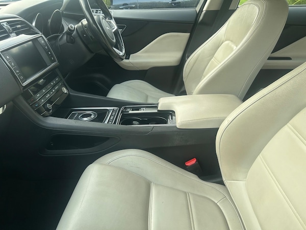 Used Jaguar F-Pace 2018 for sale - 76317944: Photo 23