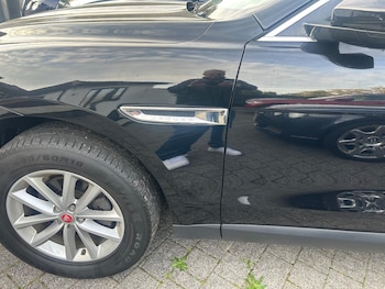 Used Jaguar F-Pace 2018 for sale - 76317944: Photo 4