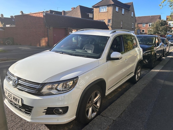 Used Volkswagen Tiguan 2015 for sale - 76188594: Photo 1