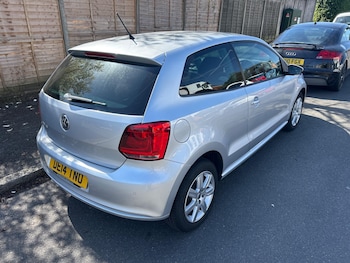 Used Volkswagen Polo 2014 for sale - 78171425: Photo