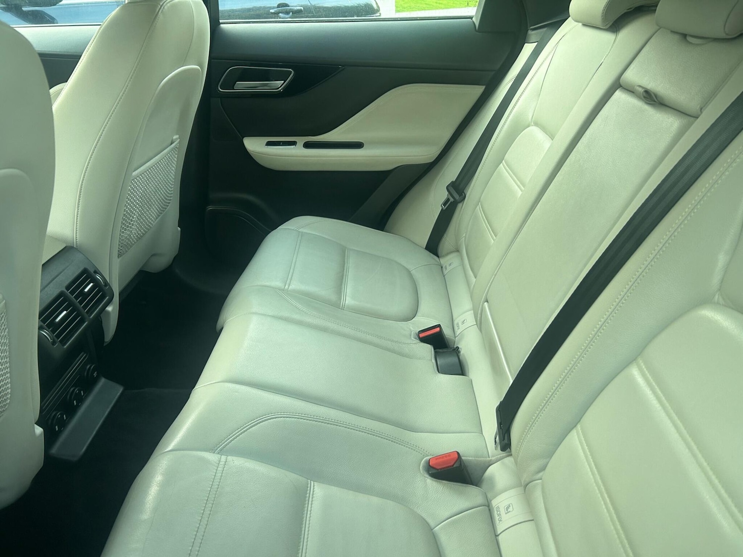 Used Jaguar F-Pace for sale - 76995803: Photo 27