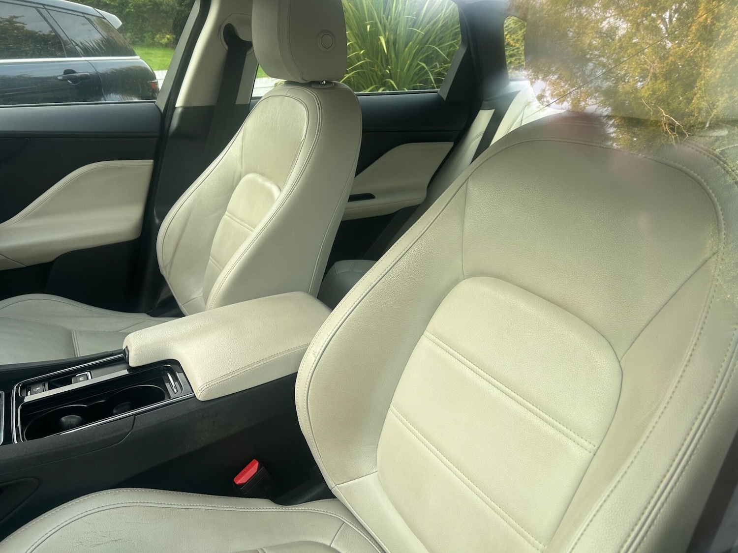 Used Jaguar F-Pace for sale - 76995803: Photo 28