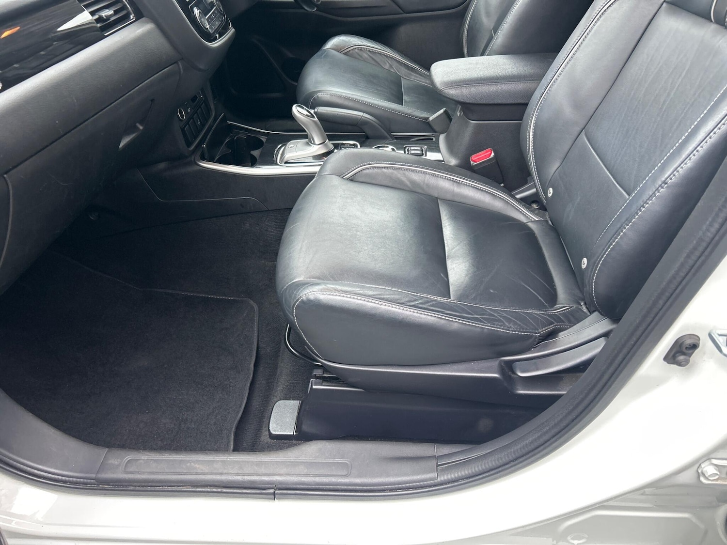 Used Mitsubishi Outlander for sale - 77704977: Photo 29