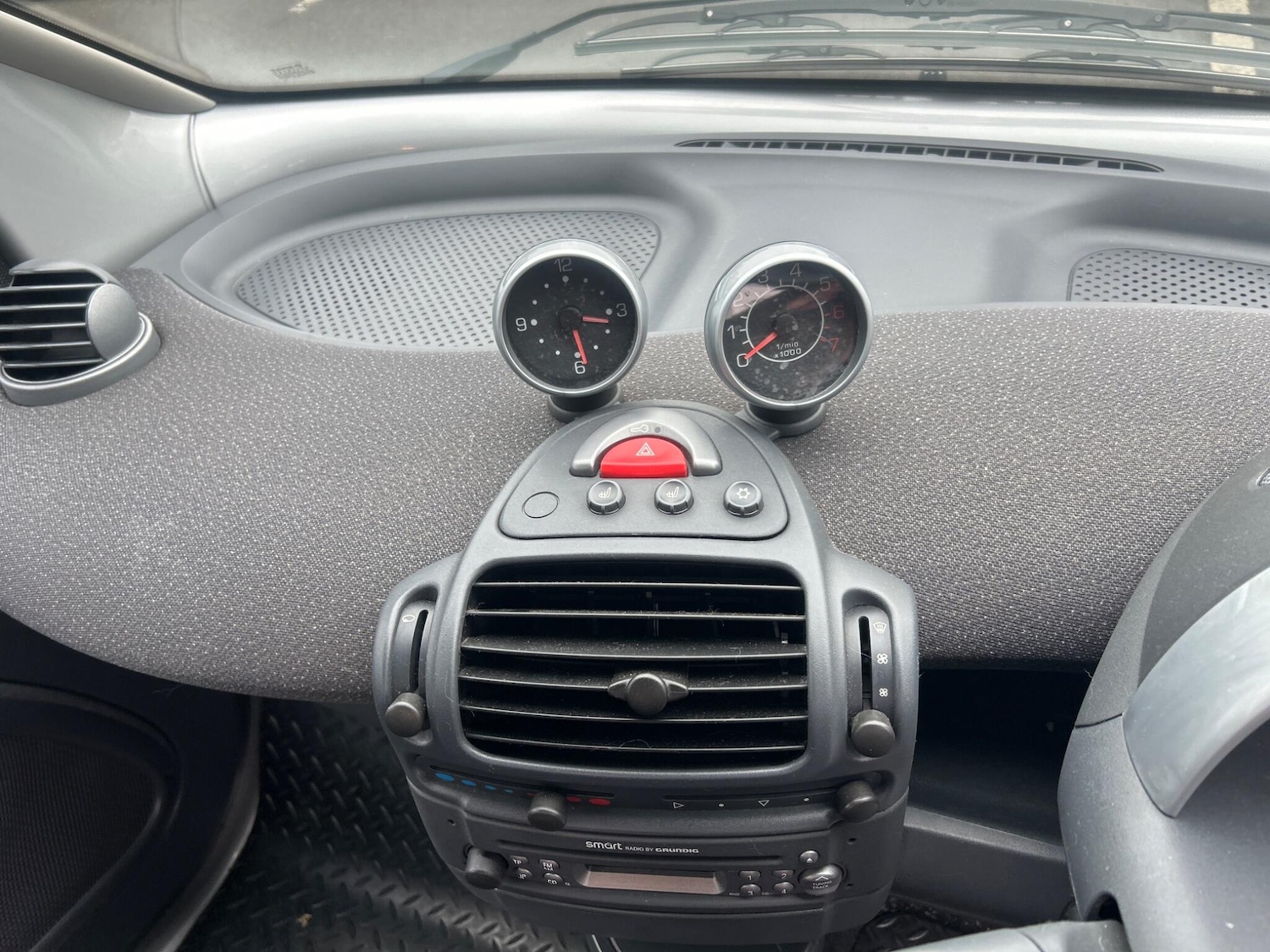 Used smart fortwo 2004 for sale - 77612003: Photo 17