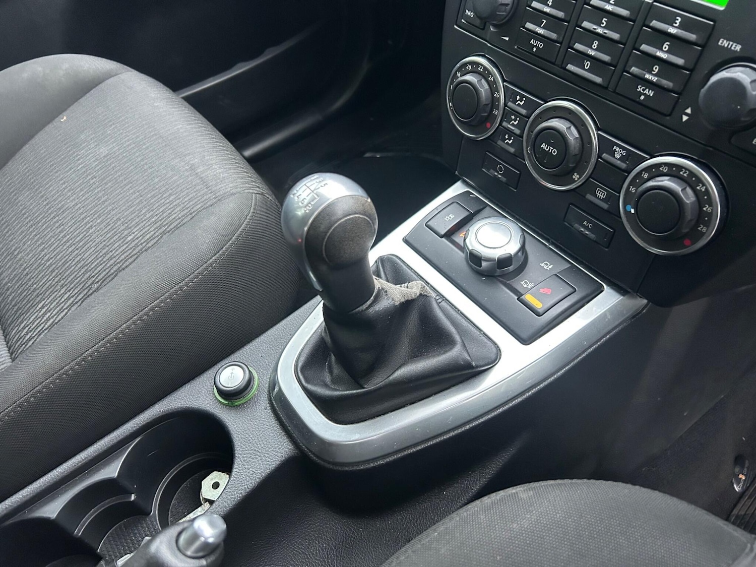 Used Land Rover Freelander 2011 for sale - 76381119: Photo 25