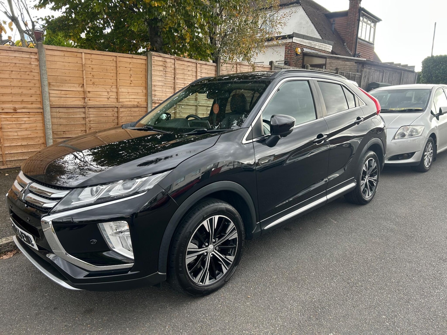 Used Mitsubishi Eclipse Cross 2019 for sale - 76398420: Photo 1