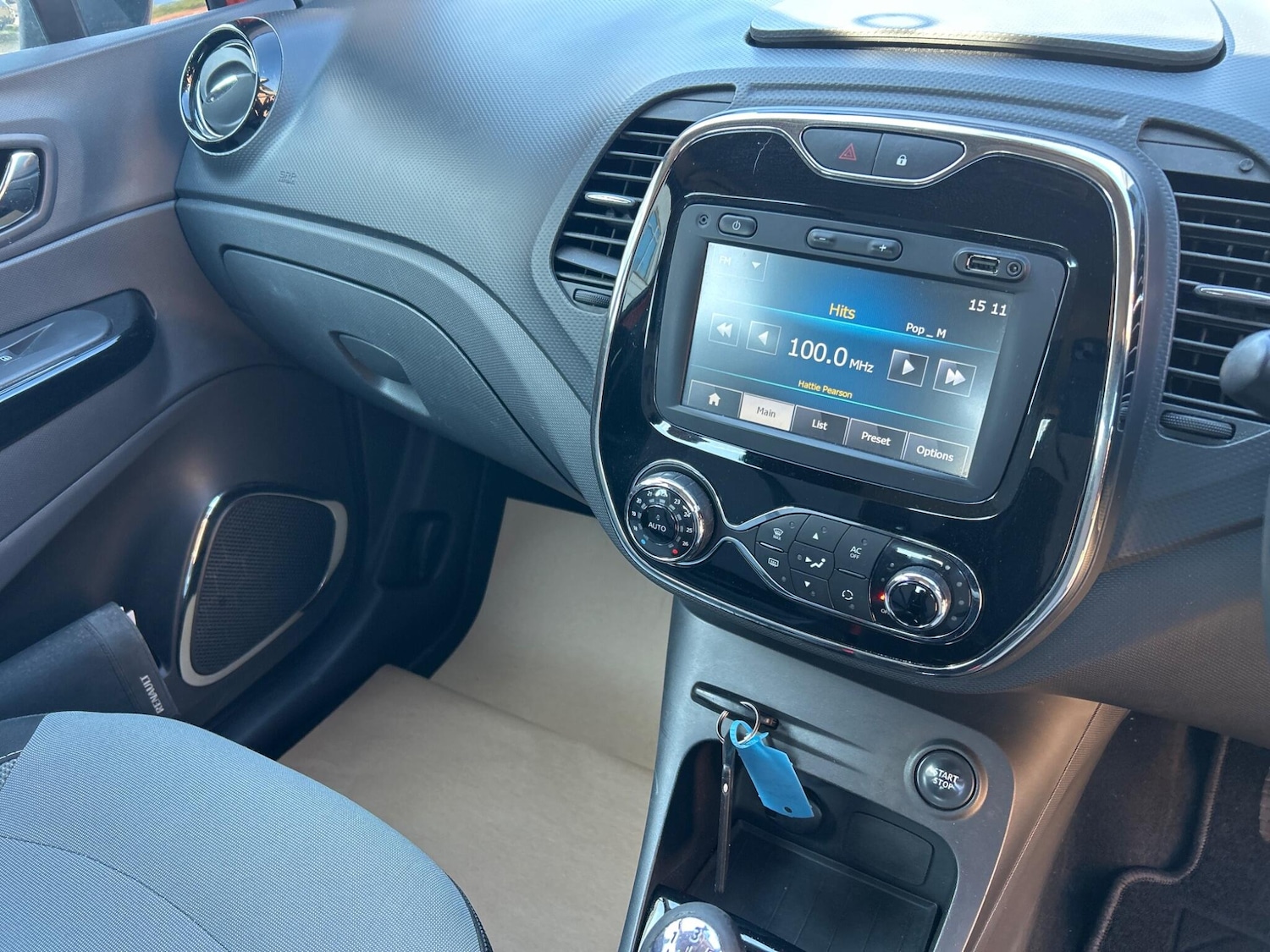 Used Renault Captur for sale - 78116020: Photo 16