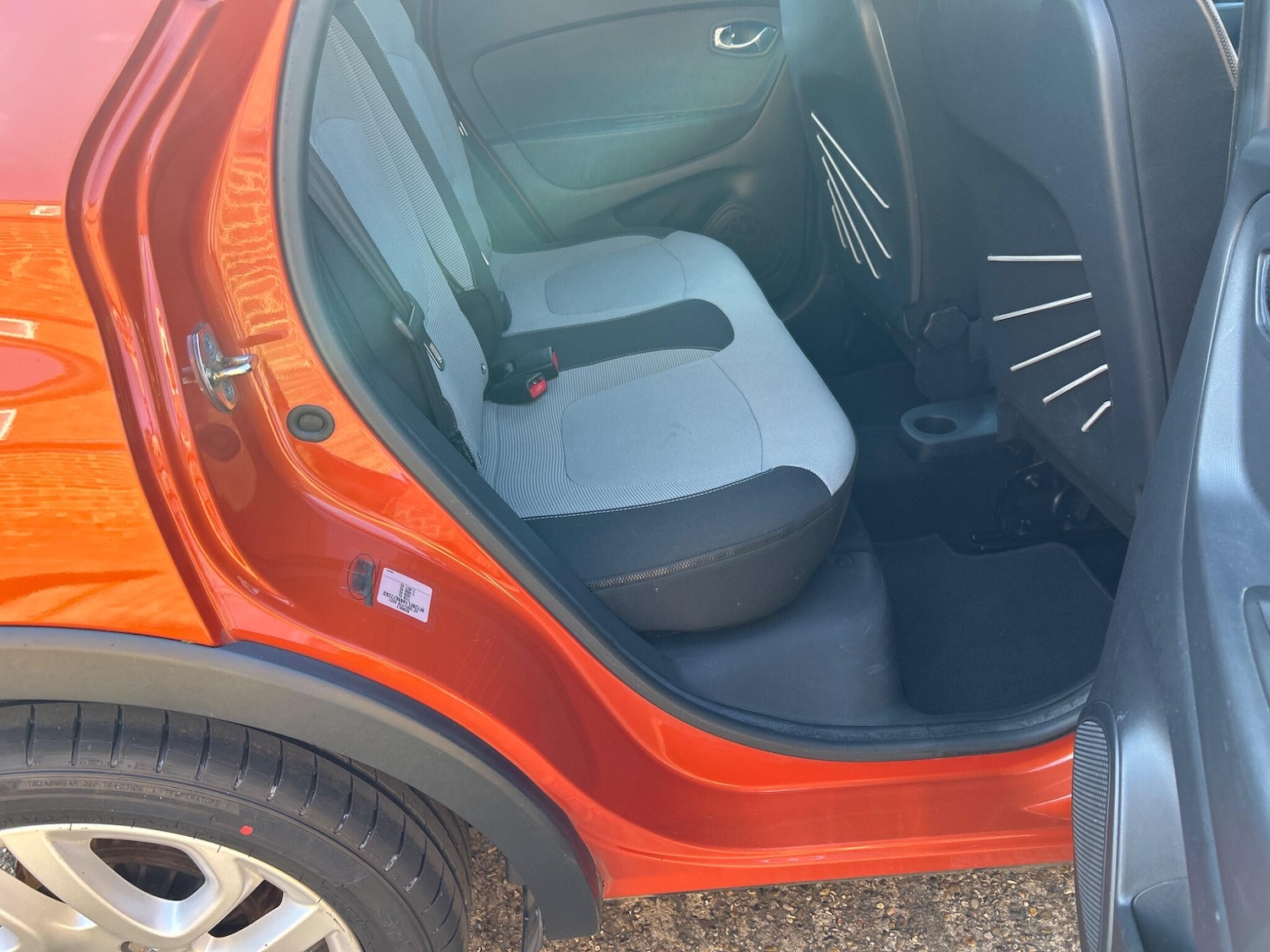 Used Renault Captur for sale - 78116020: Photo 19