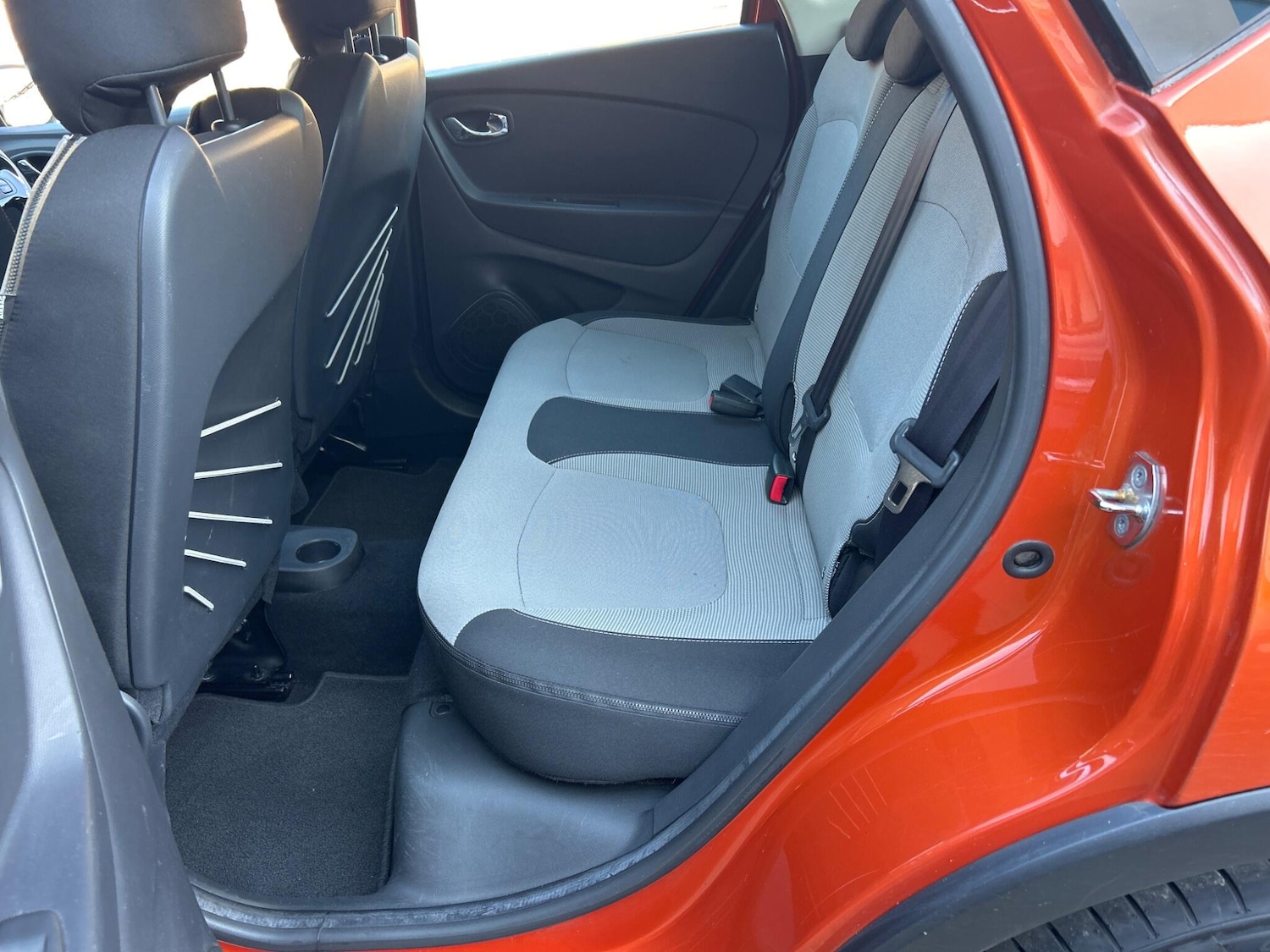 Used Renault Captur for sale - 78116020: Photo 20