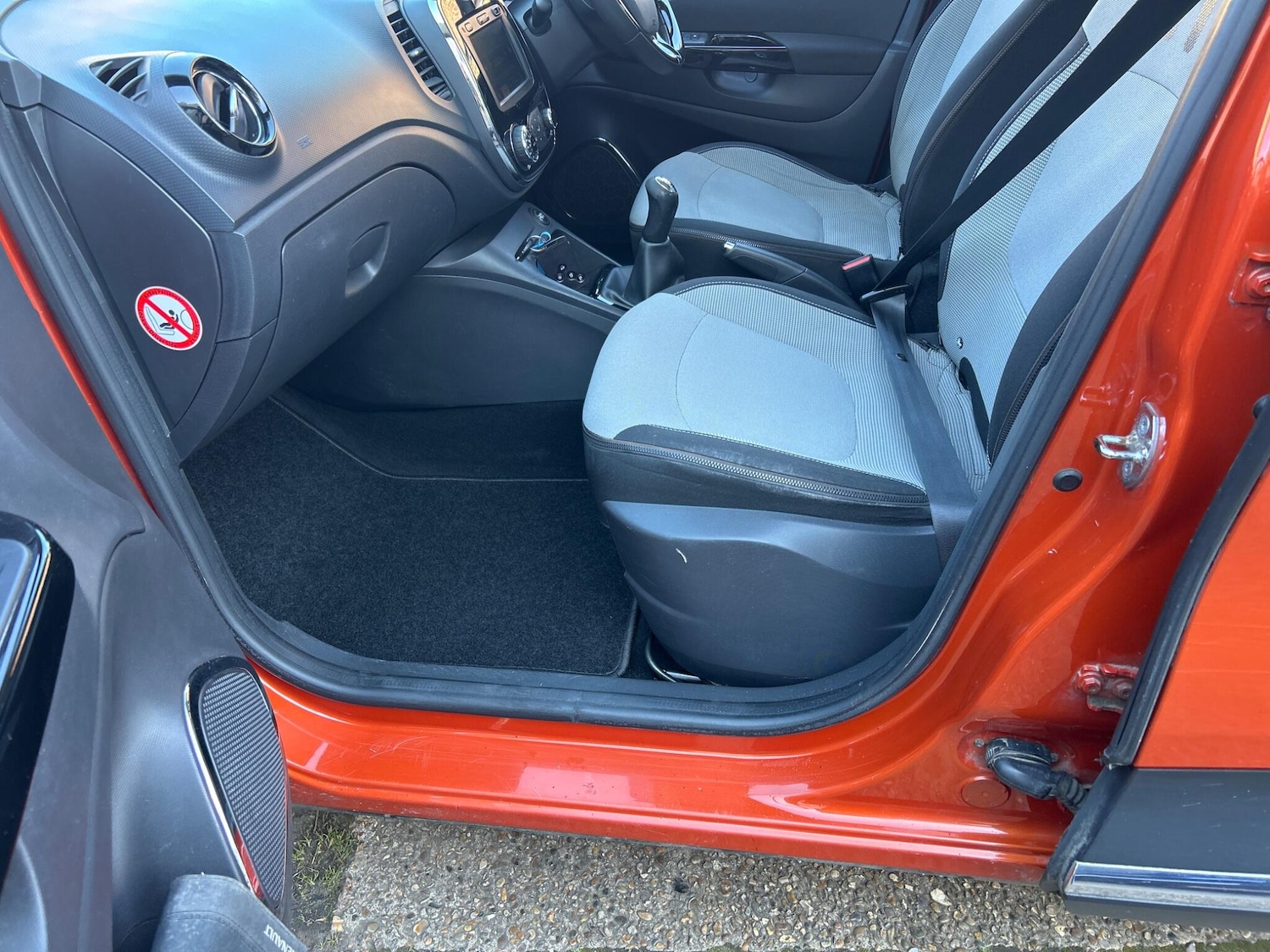 Used Renault Captur for sale - 78116020: Photo 22