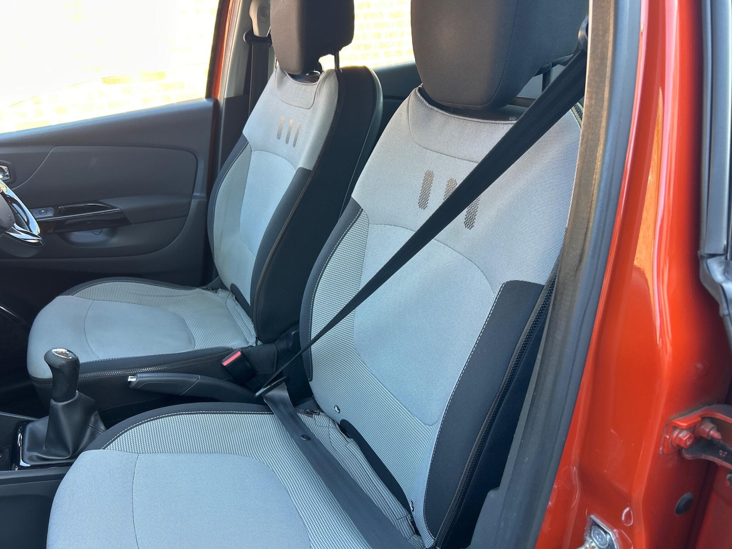 Used Renault Captur for sale - 78116020: Photo 23