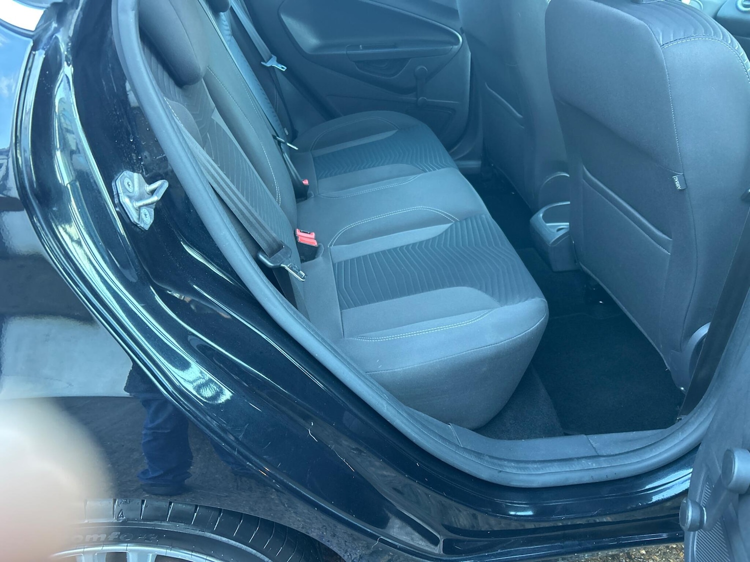 Used Ford Fiesta 2016 for sale - 77358330: Photo 24