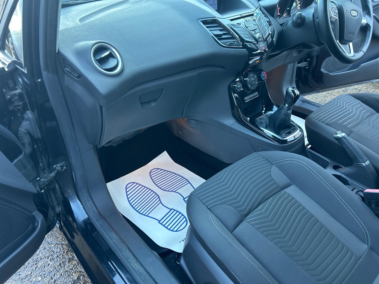 Used Ford Fiesta 2016 for sale - 77358330: Photo 31