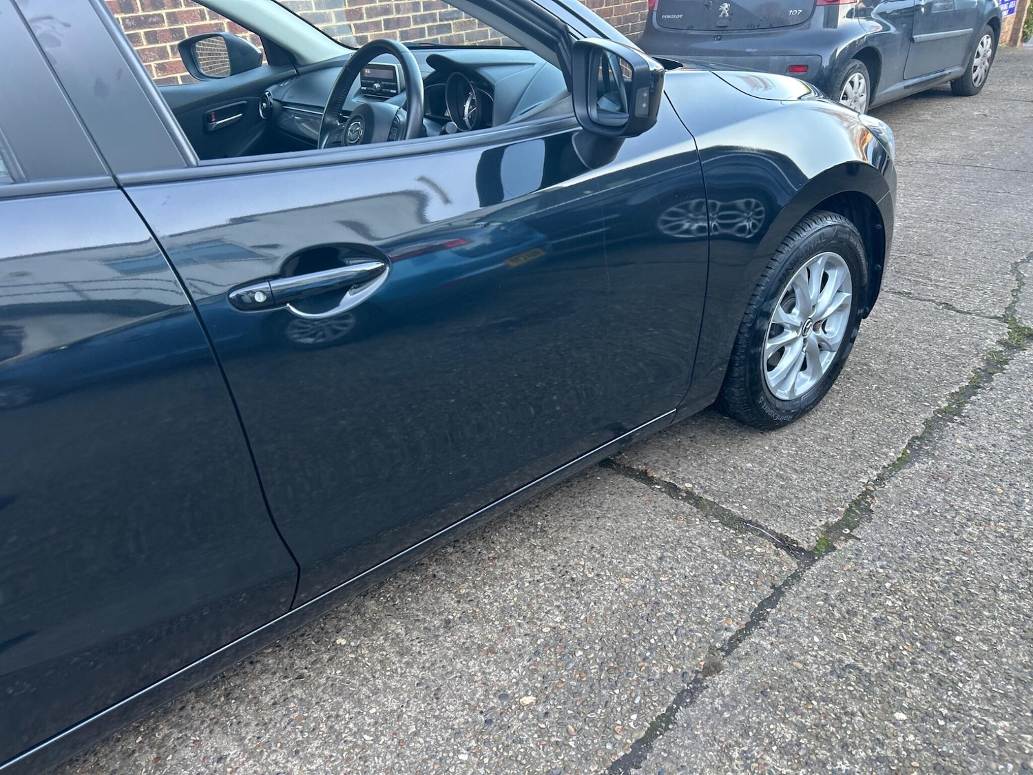 Used Mazda Mazda2 2017 for sale - 77658105: Photo 12