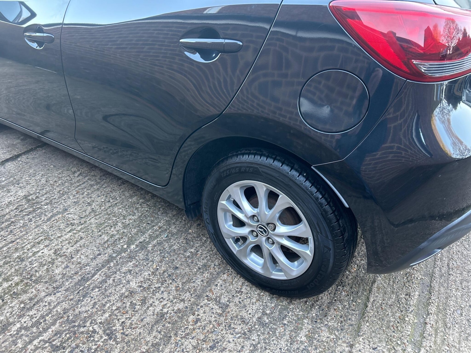 Used Mazda Mazda2 2017 for sale - 77658105: Photo 6