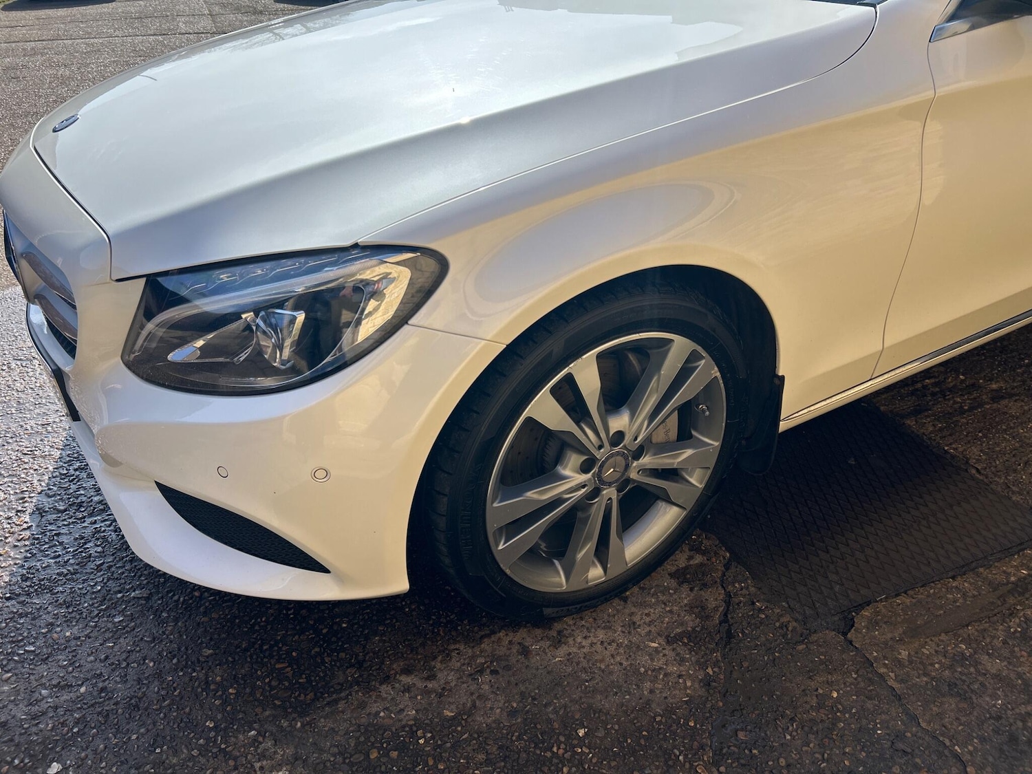 Used Mercedes-Benz C Class 2016 for sale - 77978323: Photo 4