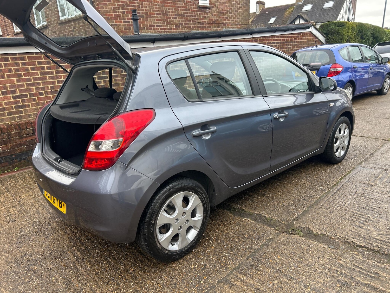 Used Hyundai i20 2011 for sale - 77633724: Photo 2