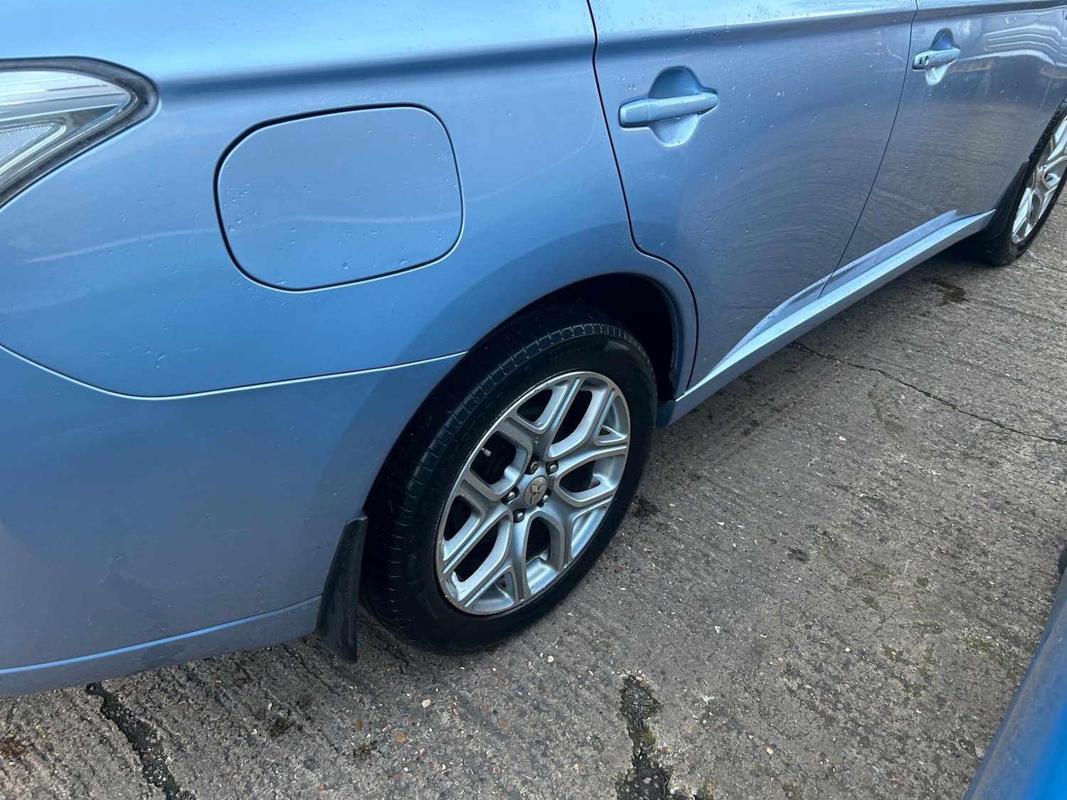 Used Mitsubishi Outlander 2015 for sale - 76899597: Photo 18