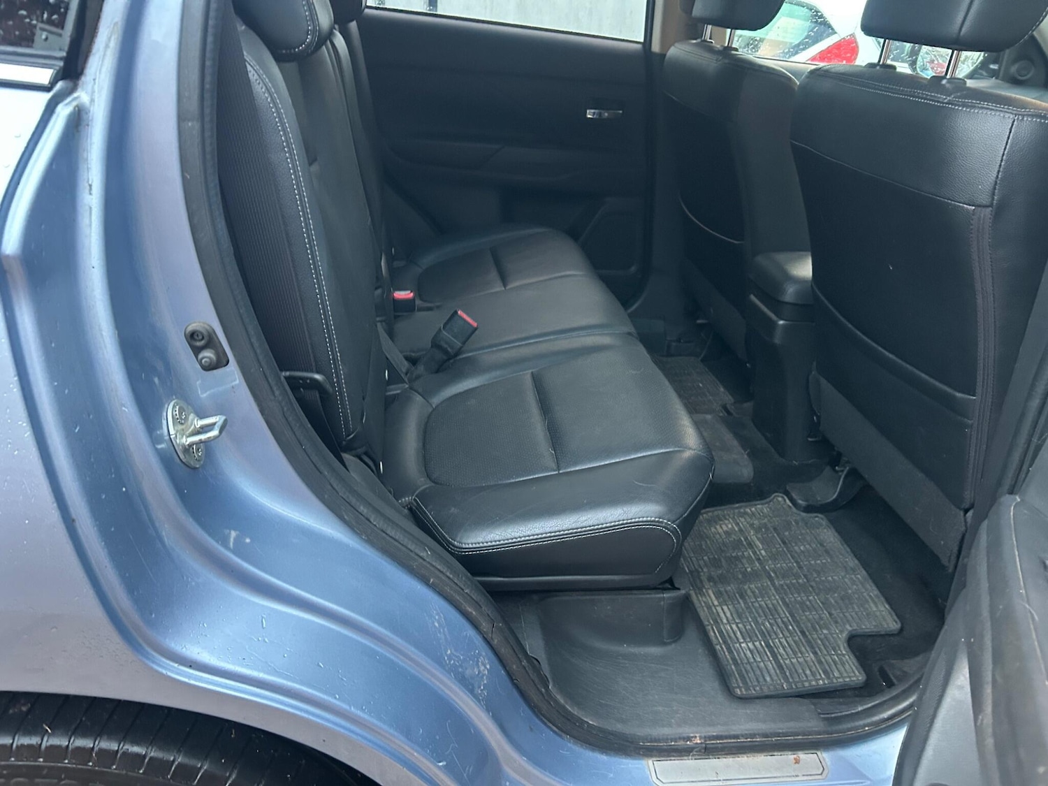 Used Mitsubishi Outlander 2015 for sale - 76899597: Photo 33