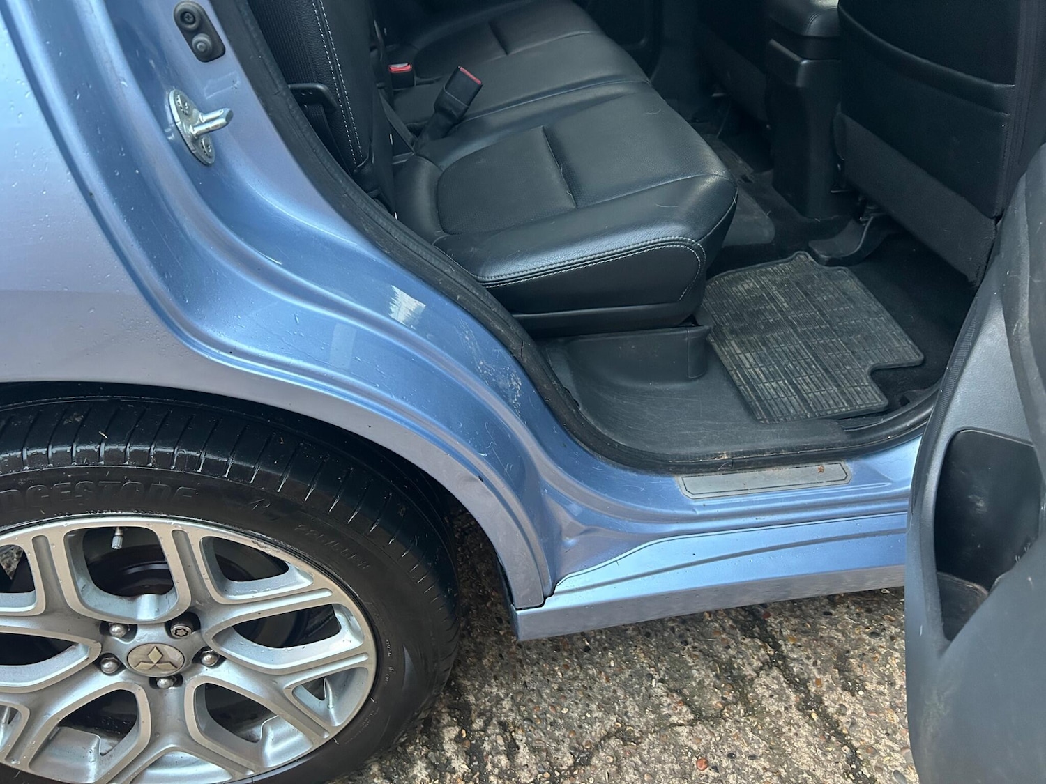 Used Mitsubishi Outlander 2015 for sale - 76899597: Photo 34