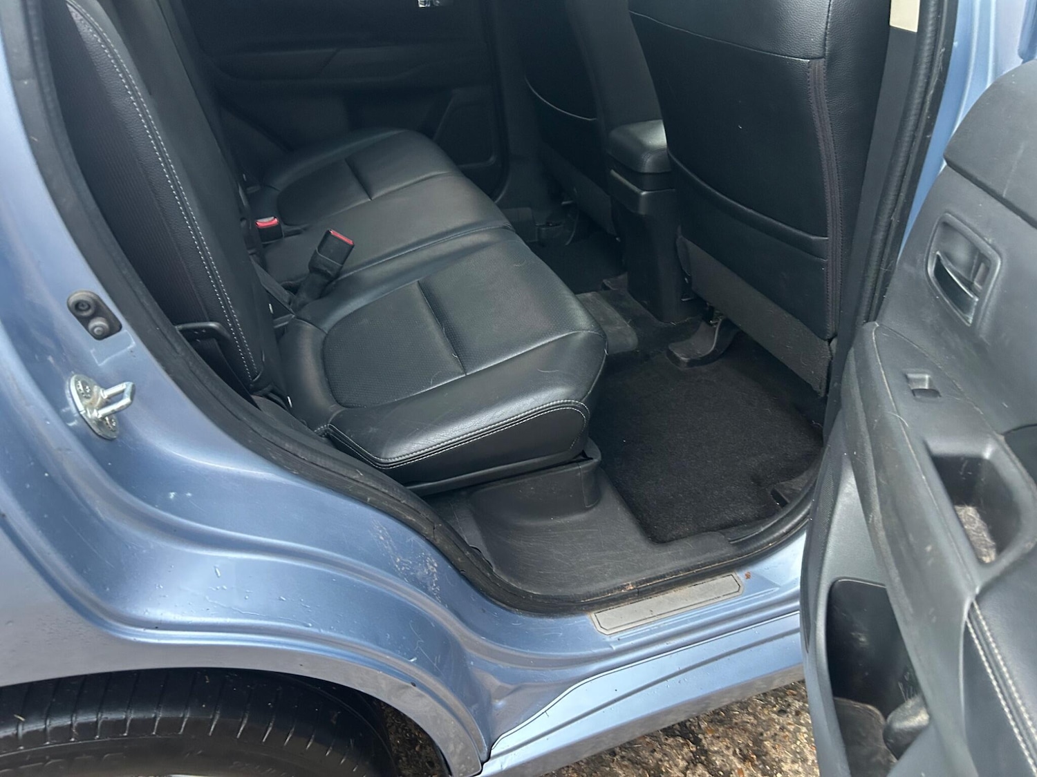 Used Mitsubishi Outlander 2015 for sale - 76899597: Photo 42