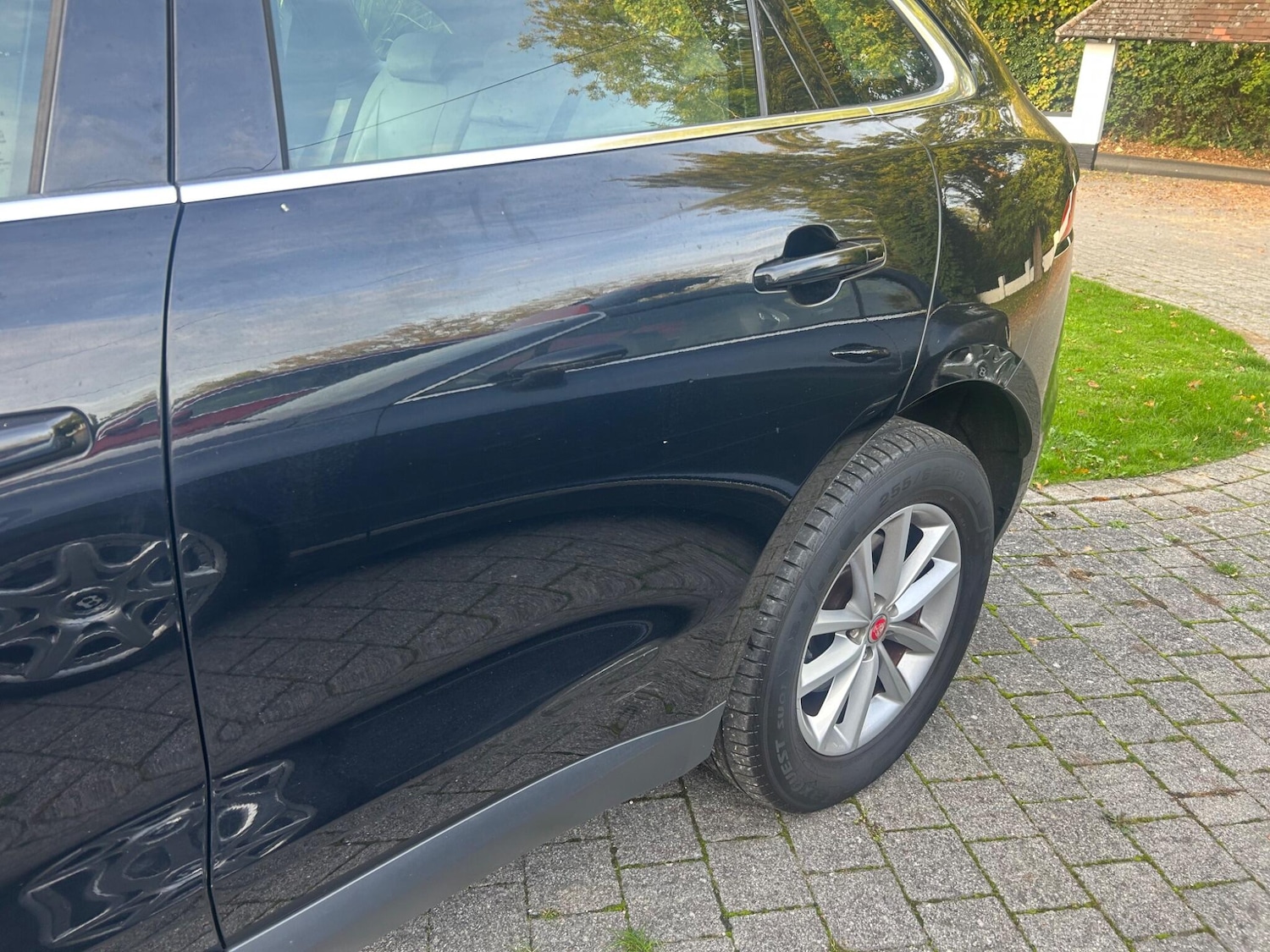 Used Jaguar F-Pace 2018 for sale - 76458040: Photo 5