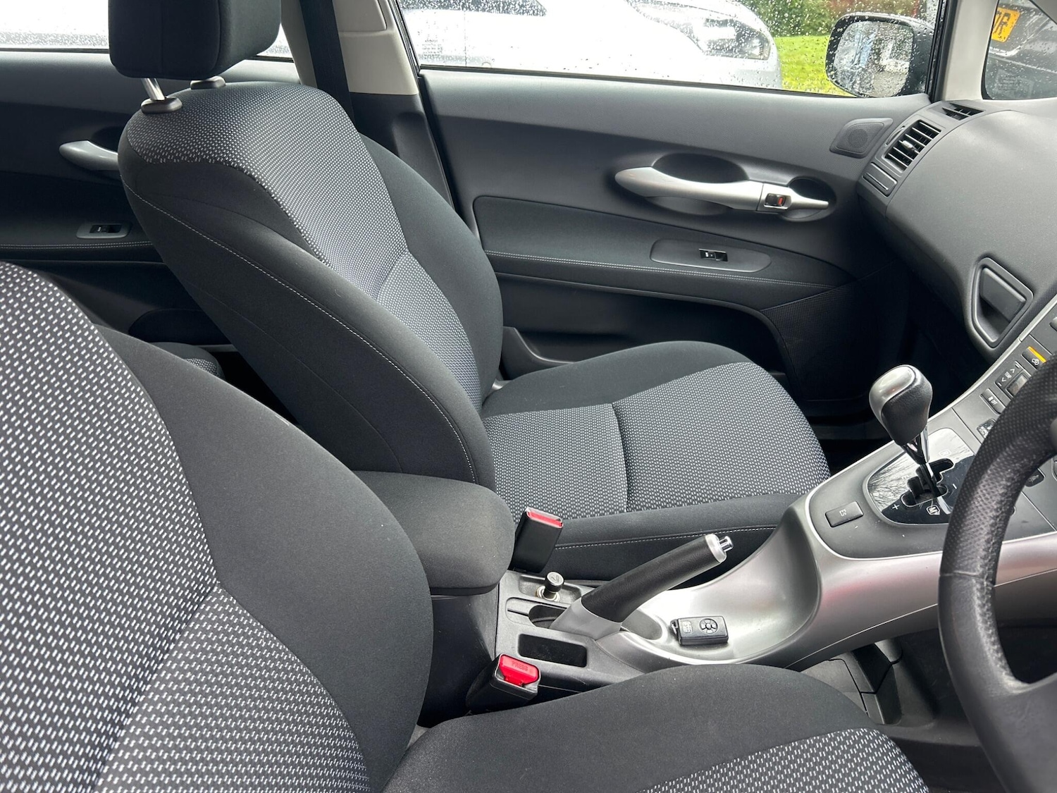 Used Toyota Auris 2011 for sale - 77320500: Photo 14