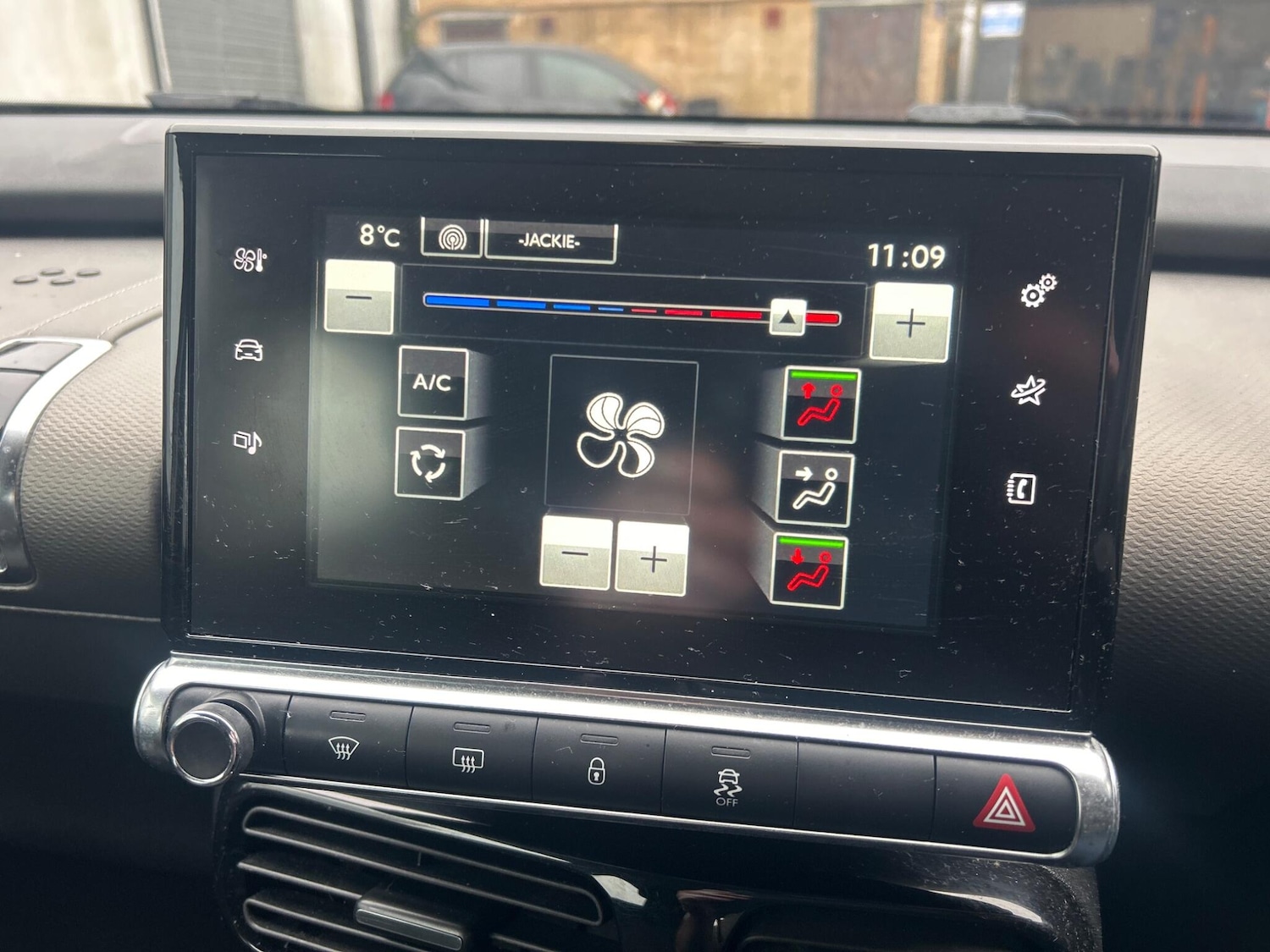 Used Citroen C4 Cactus 2014 for sale - 77794370: Photo 20