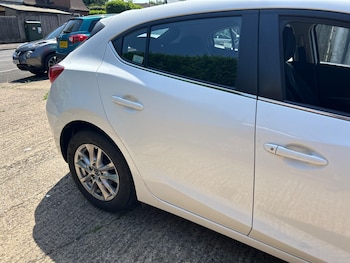 Used Mazda Mazda3 2015 for sale - 78999644: Photo