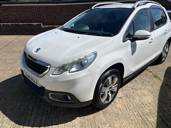 Used Peugeot 2008 2015 for sale - 78384421: Photo