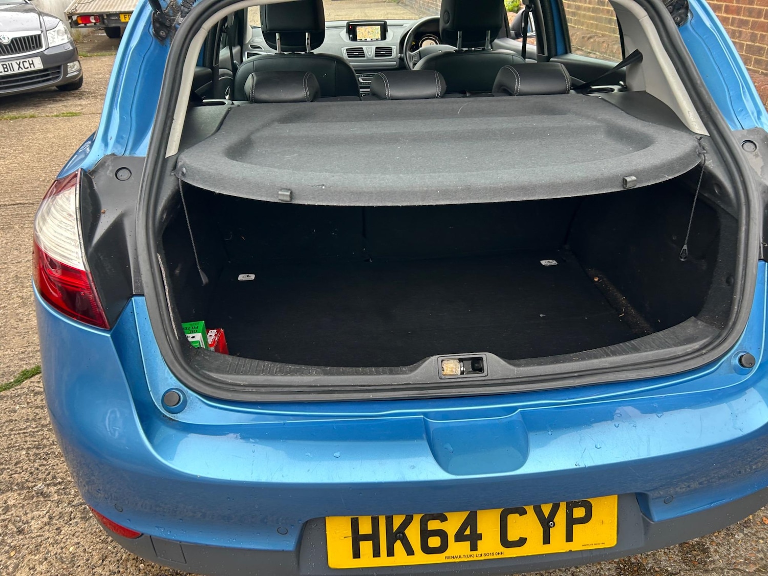 Vehicle 28