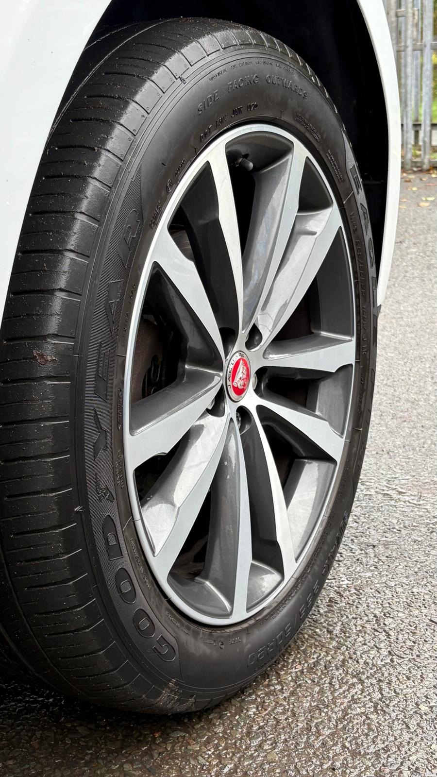 Used Jaguar F-Pace 2017 for sale - 76531463: Photo 17