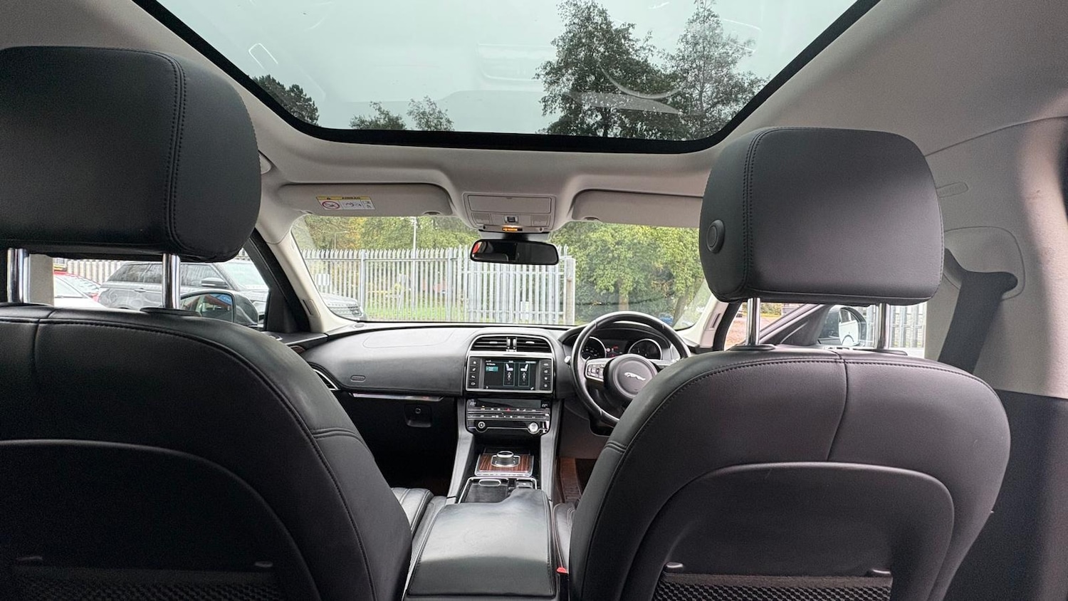 Used Jaguar F-Pace 2017 for sale - 76531463: Photo 19