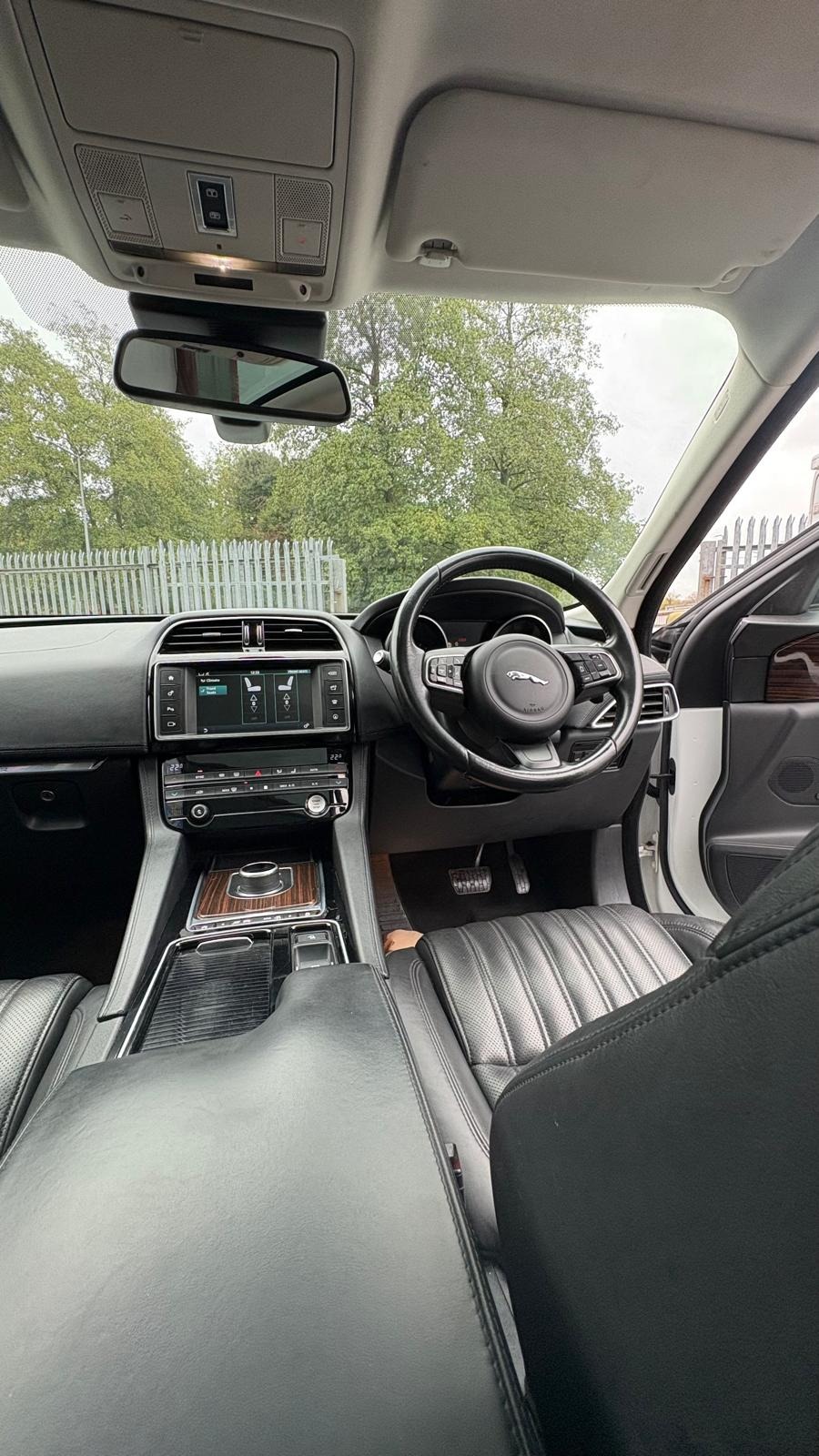 Used Jaguar F-Pace 2017 for sale - 76531463: Photo 21