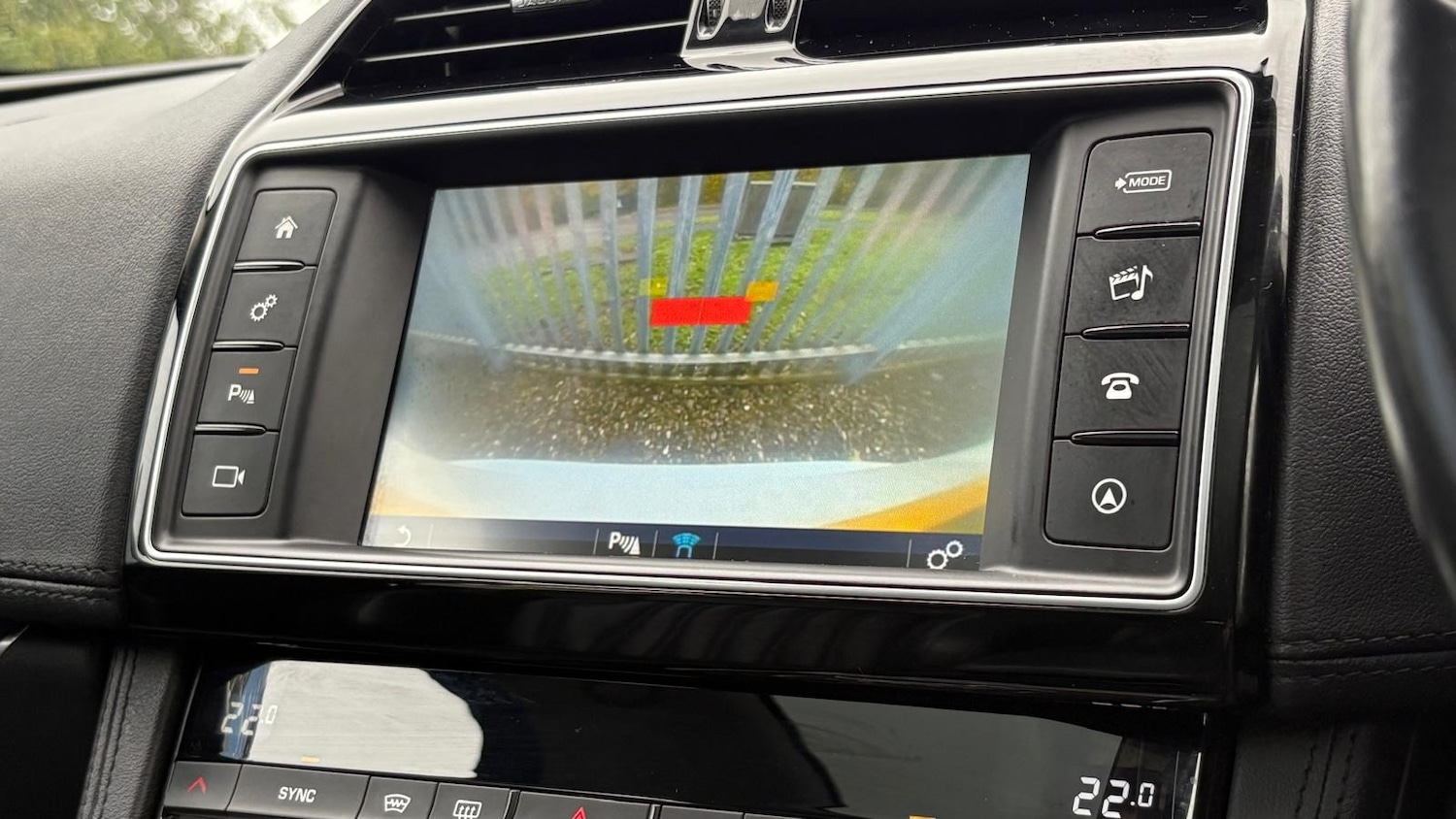 Used Jaguar F-Pace 2017 for sale - 76531463: Photo 31