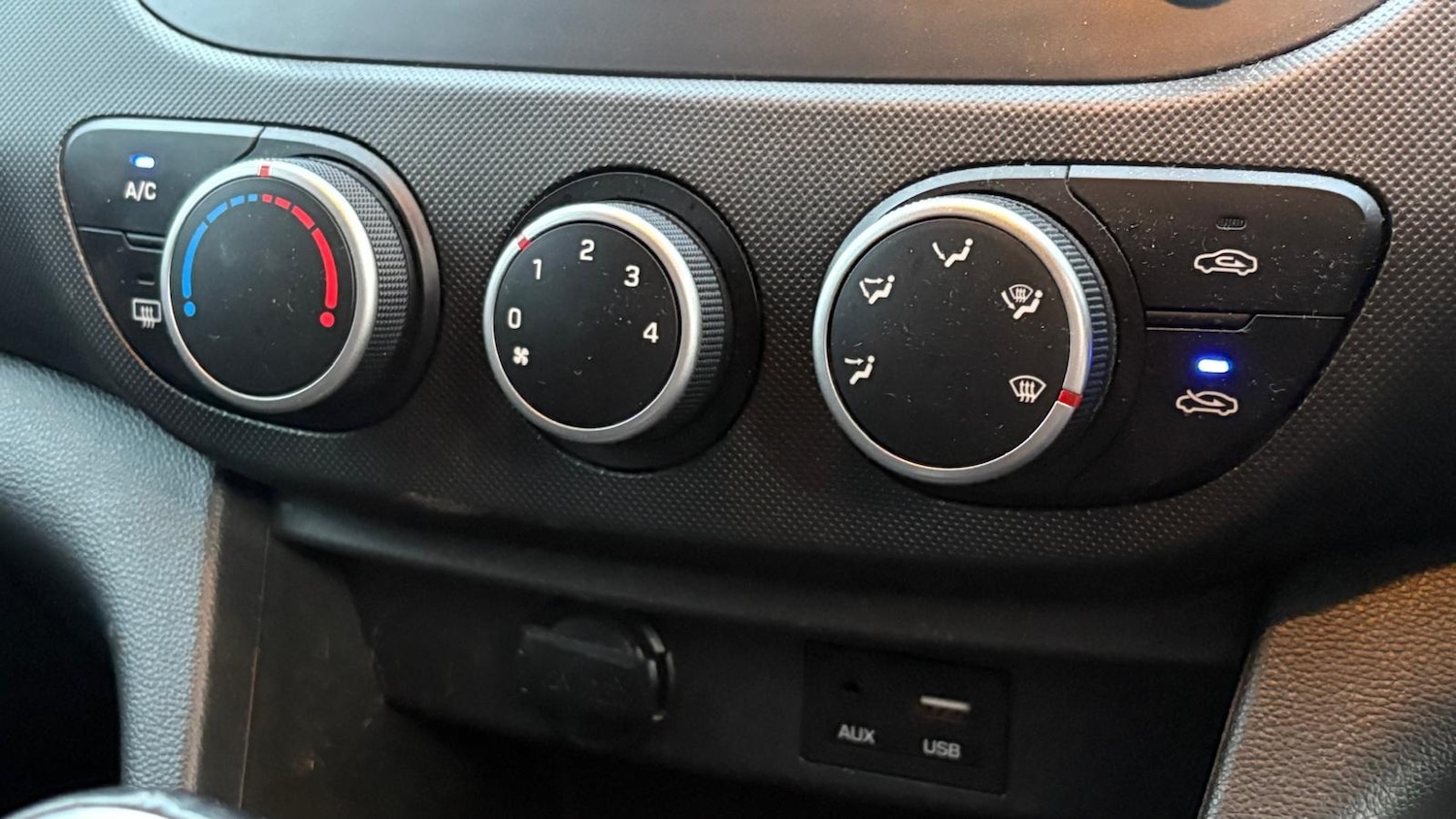 Used Hyundai i10 2018 for sale - 77541729: Photo 17