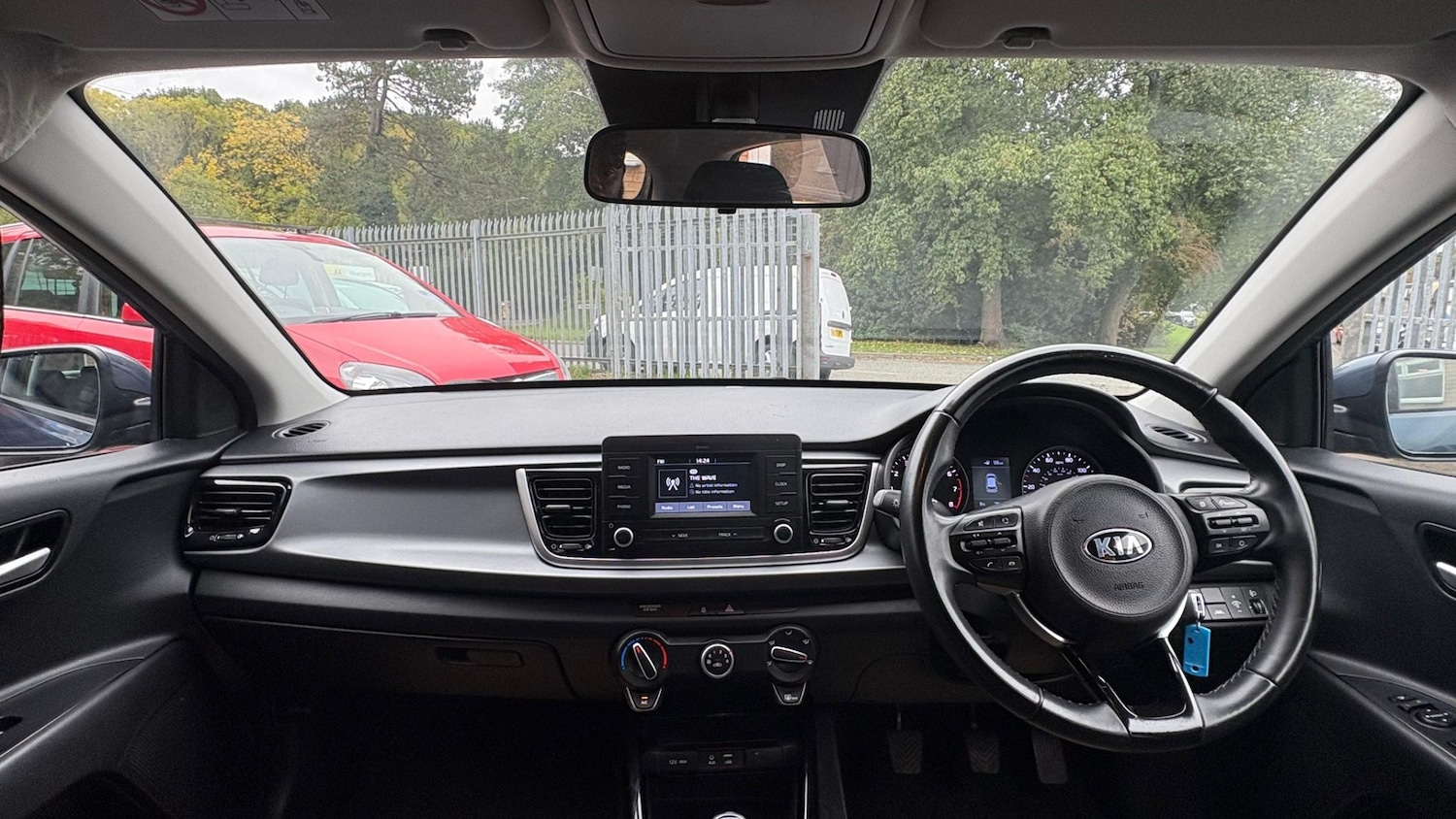 Used Kia Rio 2017 for sale - 76477036: Photo 6