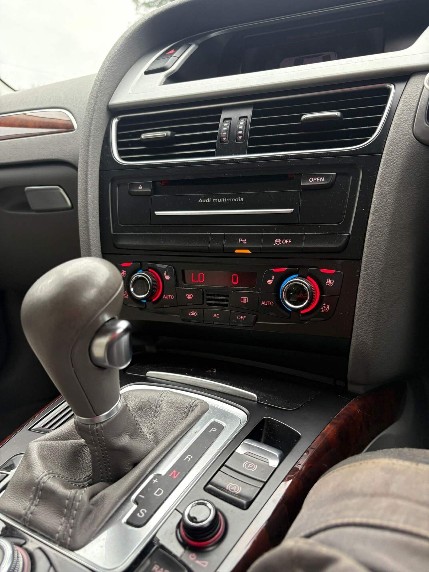 Used Audi A4 2011 for sale - 78092911: Photo 9